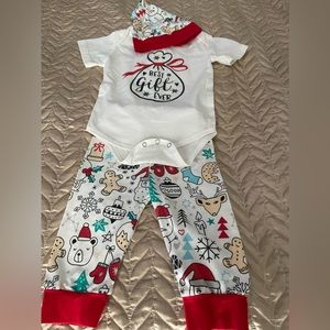 LIKE NEW - Best Christmas Present Ever Matching Set